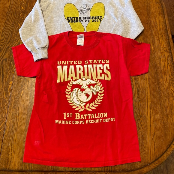 Marines Tee & Sweatshirt, size youth medium - Picture 2 of 4
